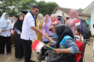 Gubernur Andra Soni Serahkan Mobil Operasional untuk SKhN 03 Lebak