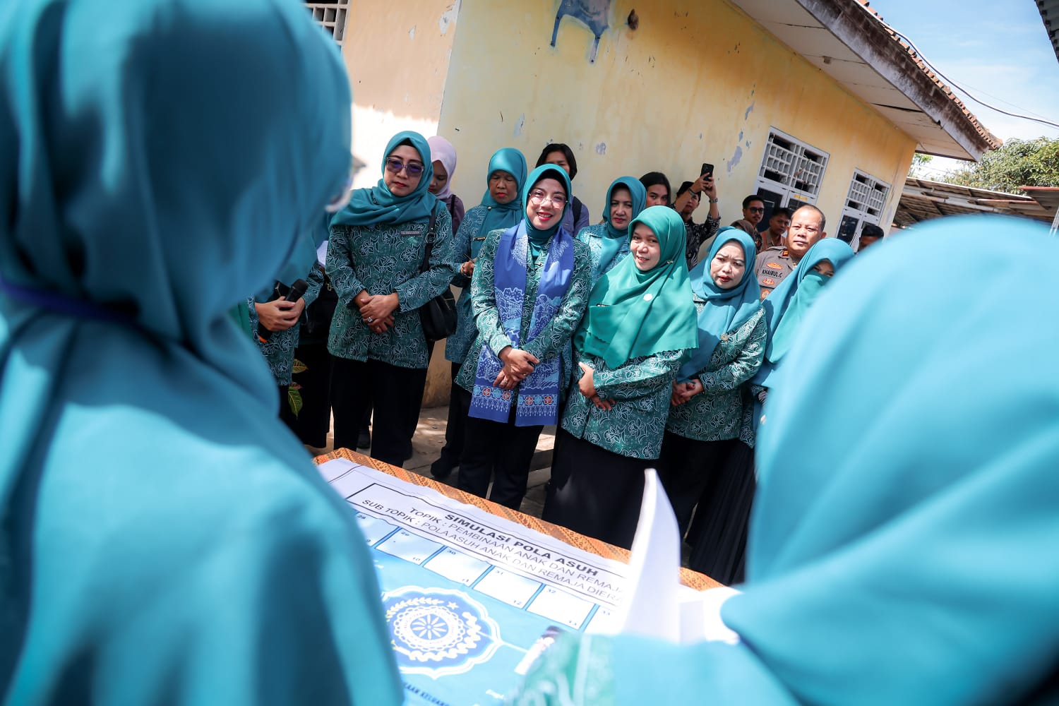 Desa Cikedung Naik Kelas, Tinawati Andra Soni Apresiasi Kemandirian dan Gotong Royong Warga