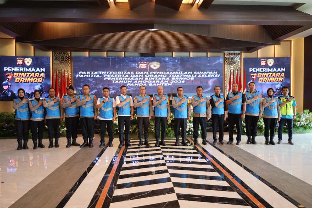 320 Calon Bintara Brimob Panda Polda Banten Disumpah dan Menandatangani Pakta Integritas
