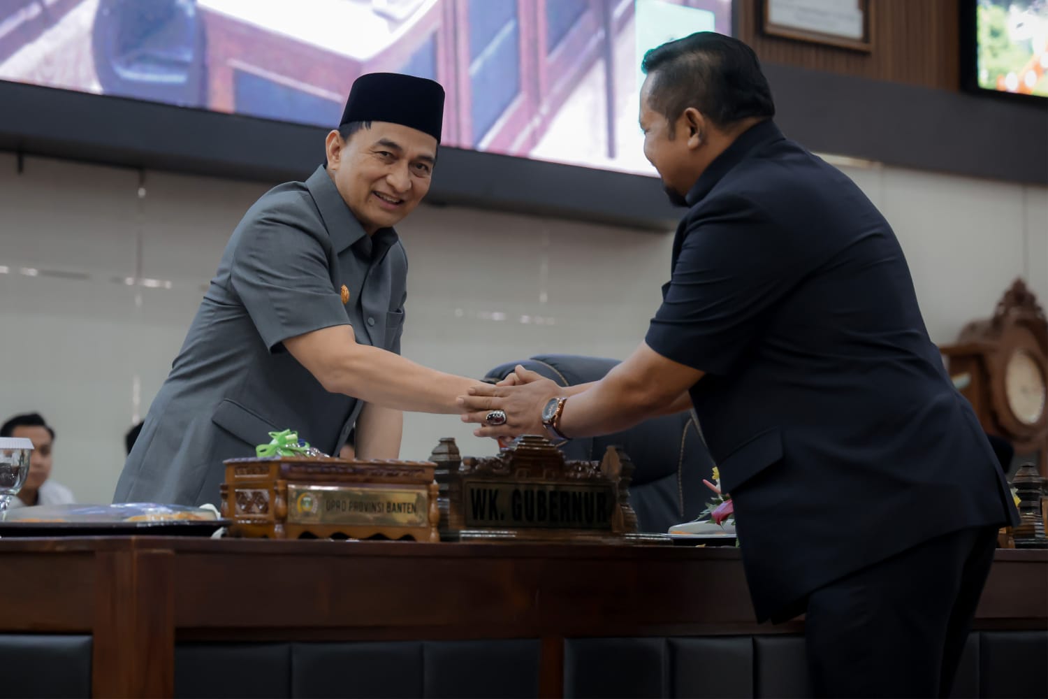 Wagub Dimyati Apresiasi Pandangan Fraksi atas Raperda APBD Provinsi Banten Tahun 2026
