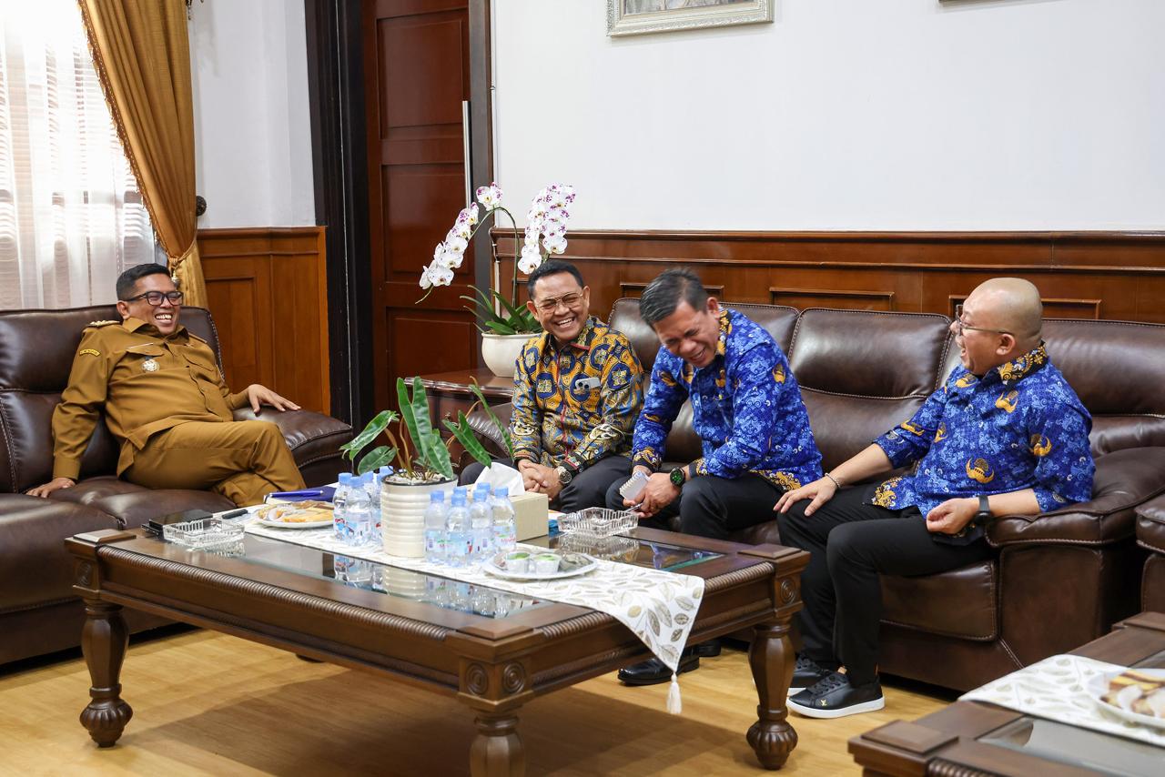 Gubernur Andra Soni Minta Perusahaan di Banten Bangun Koperasi untuk Sejahterakan Karyawan