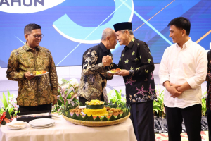 Wagub Dimyati Natakusumah Dinobatkan sebagai Pemimpin Inspiratif dan Peduli Sosial