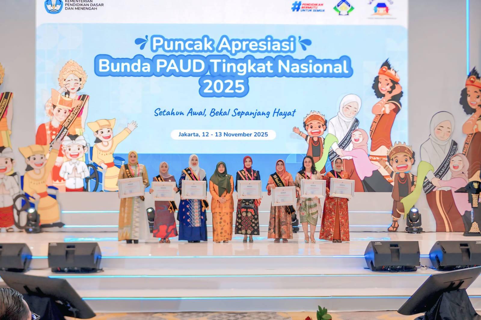 Tinawati Andra Soni Diganjar Penghargaan Kemendikdasmen atas Dedikasi Membangun PAUD