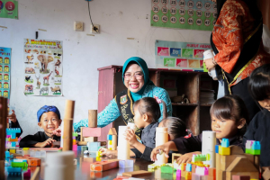 Bunda PAUD Tinawati Andra Soni Pastikan Layanan Pendidikan Anak Optimal di Kota Serang